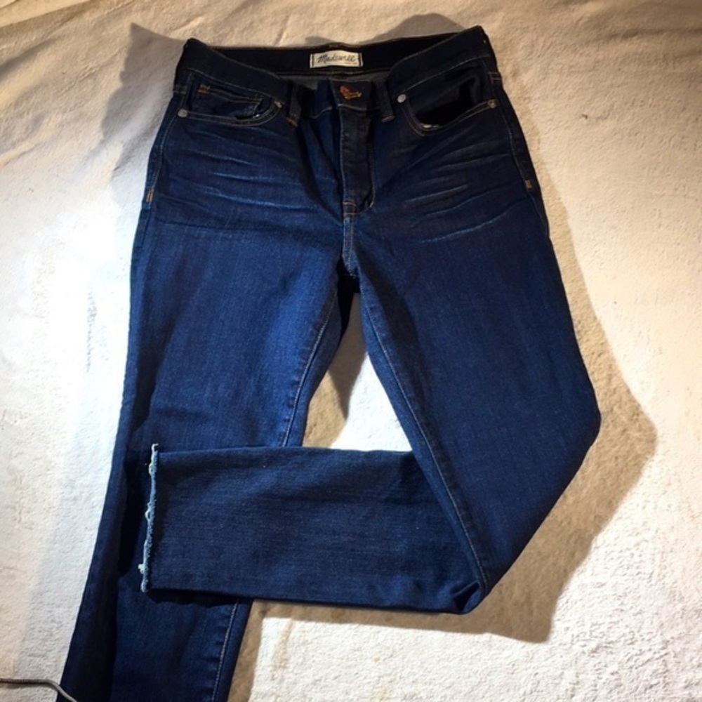 Madewell Women’s Dark Blue High Rise Raw Hem Jeans